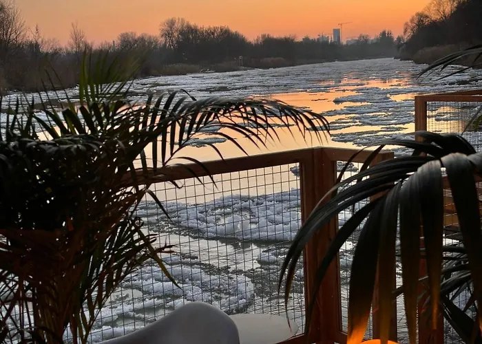 Na Wodzie - On The River Hébergement de vacances Poznań