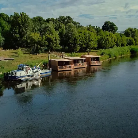 Na Wodzie - On The River بيت للعطل *