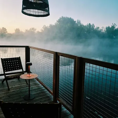 Na Wodzie - On The River بيت للعطل بوزنان
