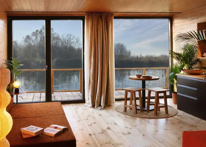 Na Wodzie - On The River * Poznaň